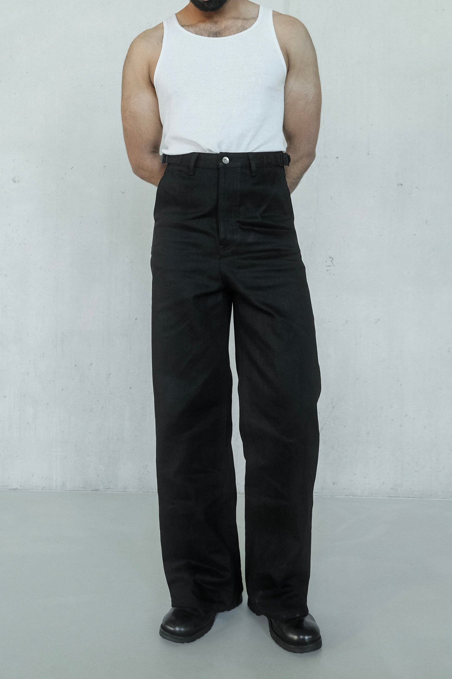 
                  
                    SELVEDGE WIDE FIT JEANS JET BLACK
                  
                